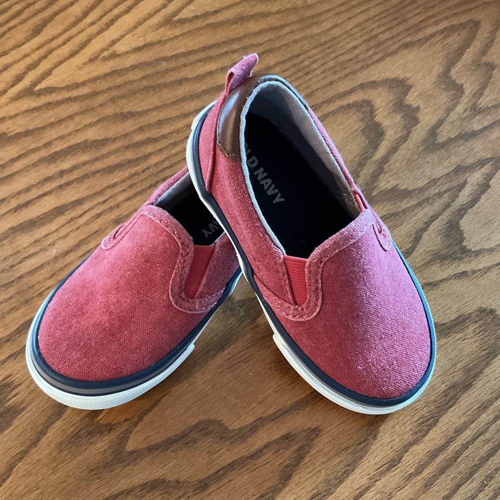 Old Navy Slip-On Canvas Sneakers, Burnt Red, Pull Tab @ Heel, Toddlers, Sz 5